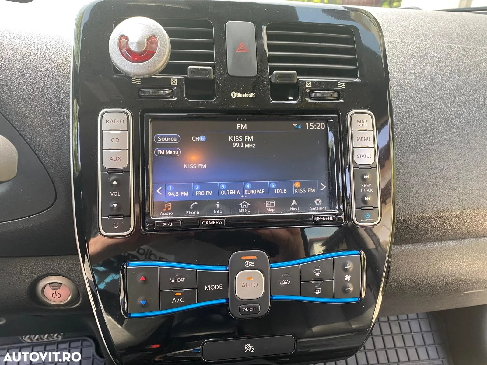 Nissan LEAF - 8