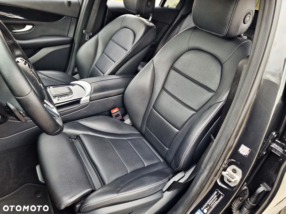 Mercedes-Benz GLC 200 4Matic 9G-TRONIC - 21