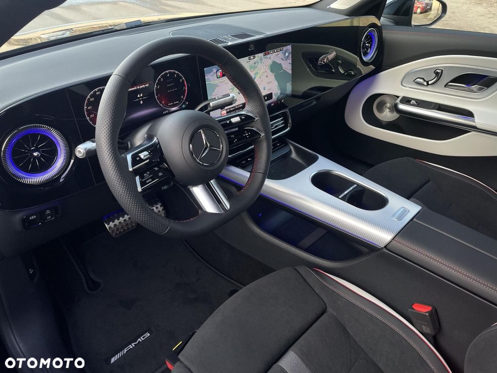 Mercedes-Benz CLA - 9