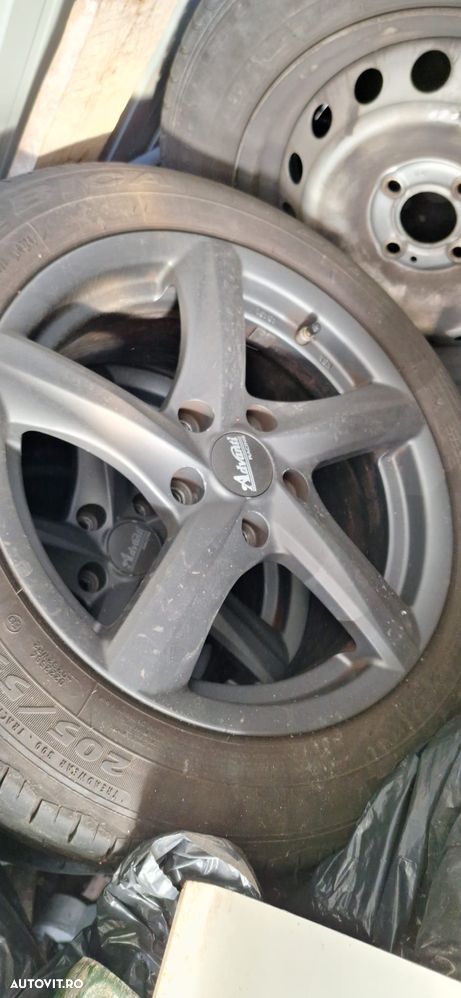 Toyota Auris 1.8 L VVT-i HSD Sol - 12