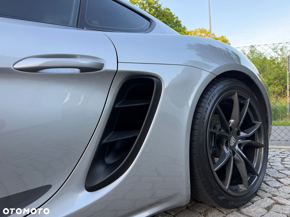 Porsche 718 Cayman GPF T PDK - 23