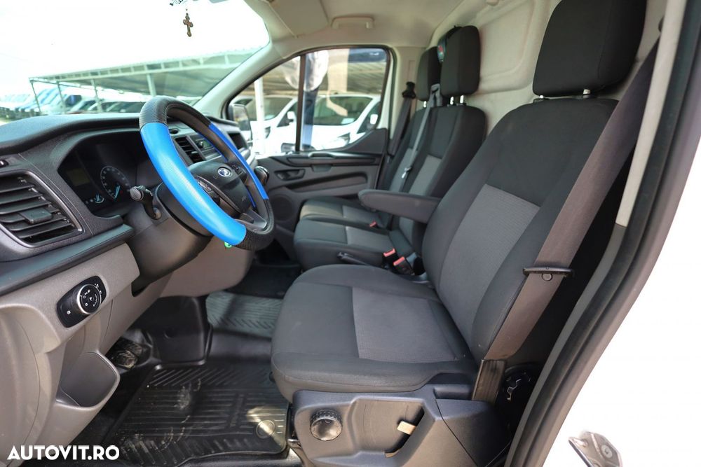 Ford Transit Custom - 13