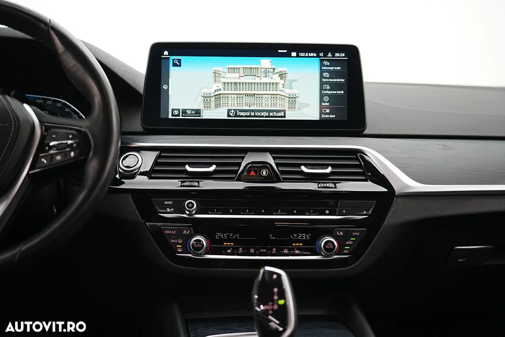 BMW Seria 5 530e Aut. - 21