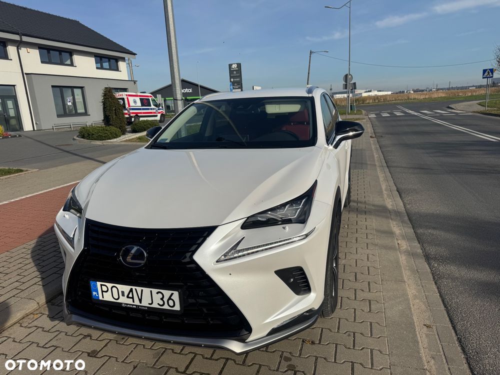 Lexus NX 300h F Impression AWD - 10