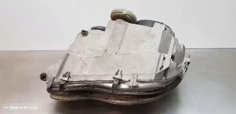 FAROL DIREITO MERCEDES-BENZ CLASSE C 2002 -A2038200261 - 3