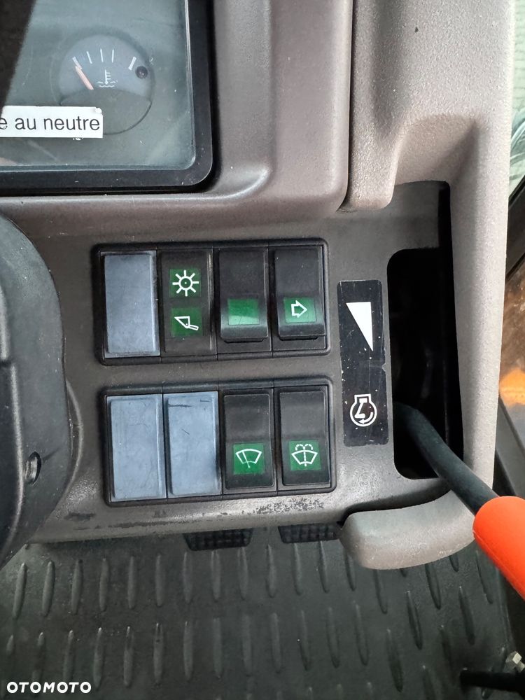 Renault Ergos 2009r. Kosiarka Bijakowa Klima WOM 4x2 - 24