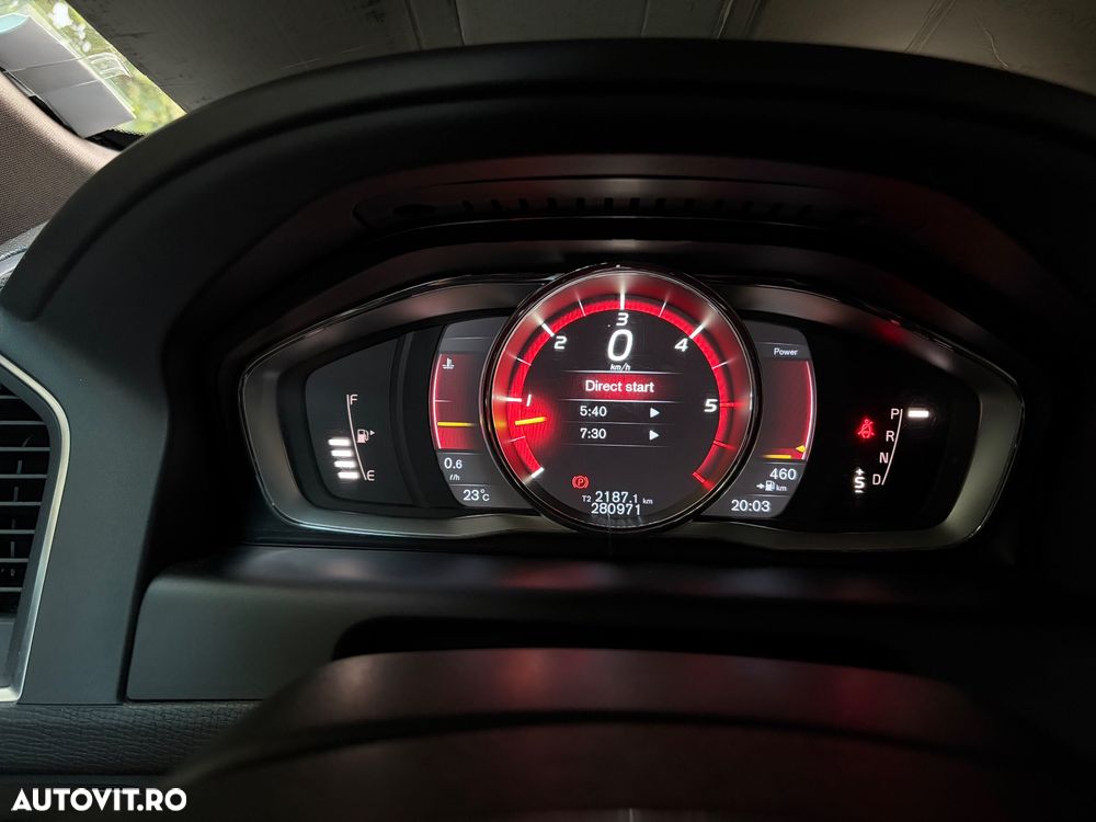 Volvo XC 60 D4AWD Ocean Race - 14