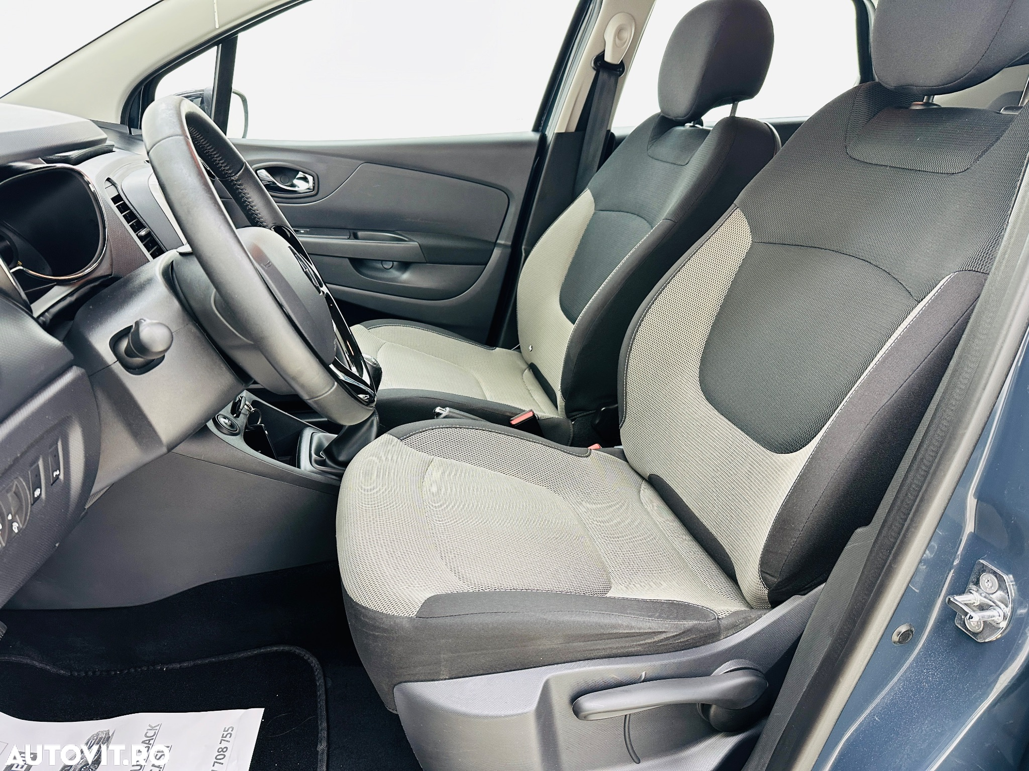 Renault Captur - 16