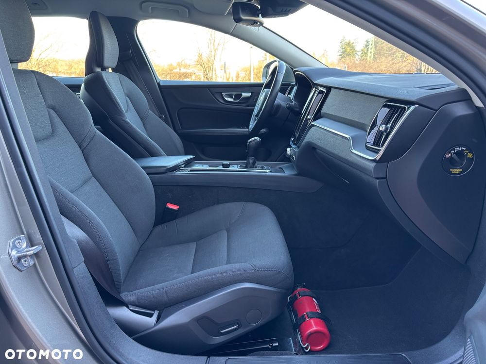 Volvo V60 D3 Kinetic - 23
