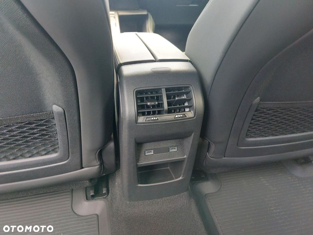 Peugeot 408 1.2 PureTech mHEV GT Exclusive S&S e-DCS6 - 17