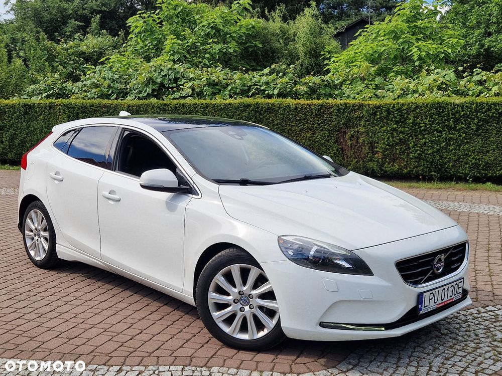 Volvo V40 D2 Momentum - 22