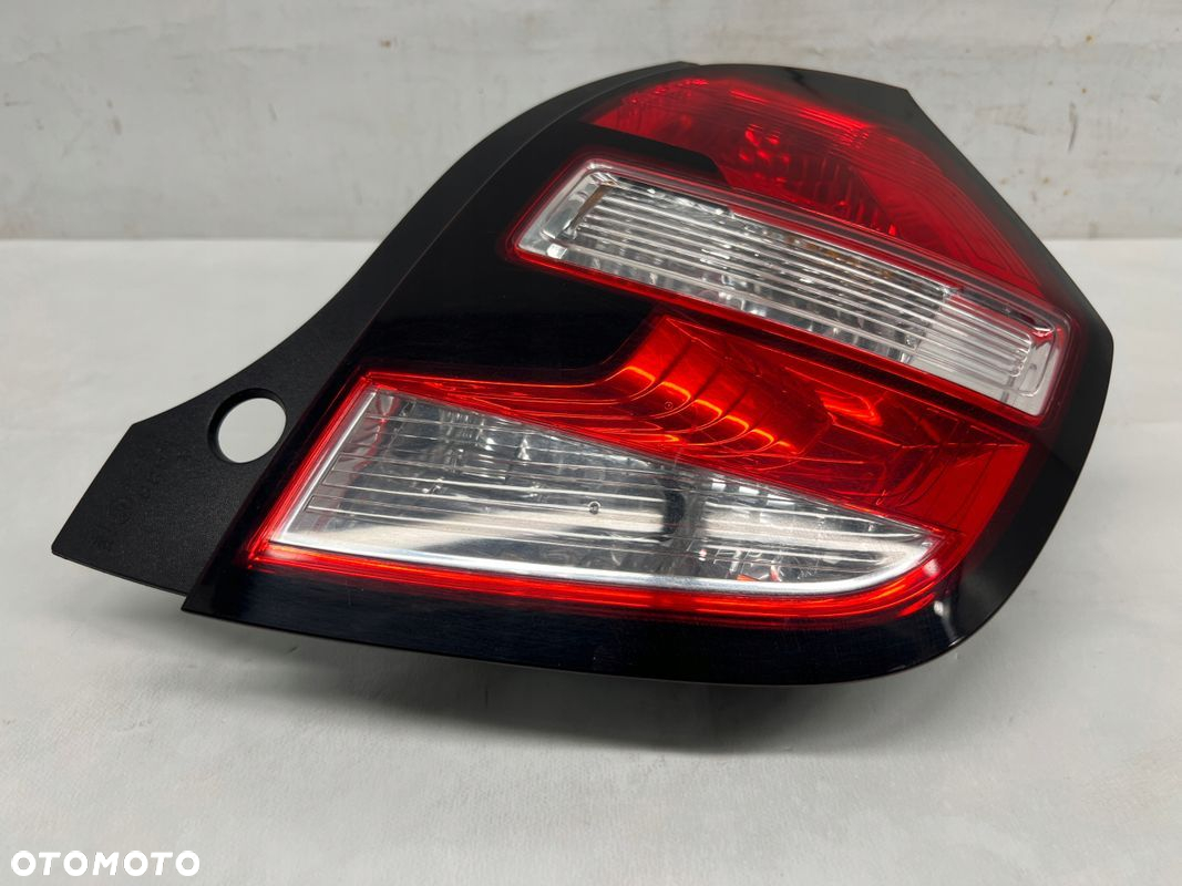 Twingo III lampa prawy tył prawa tylna 265501361R - 2