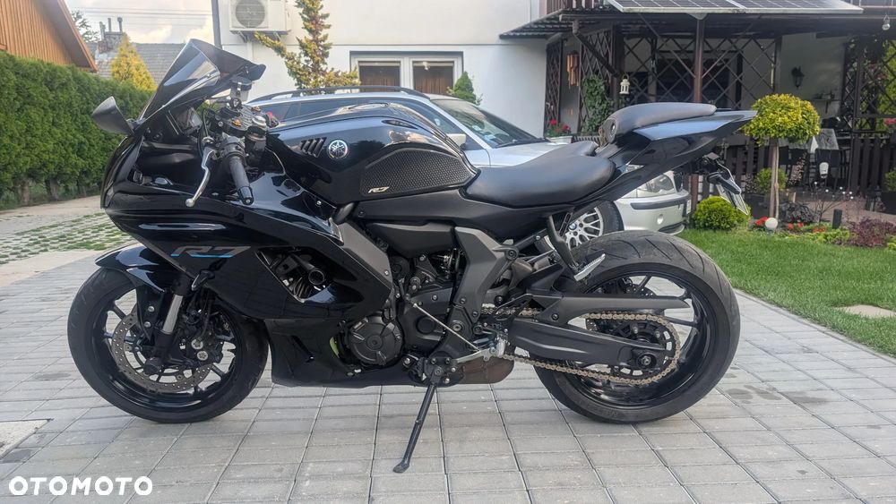 Yamaha R7 - 4