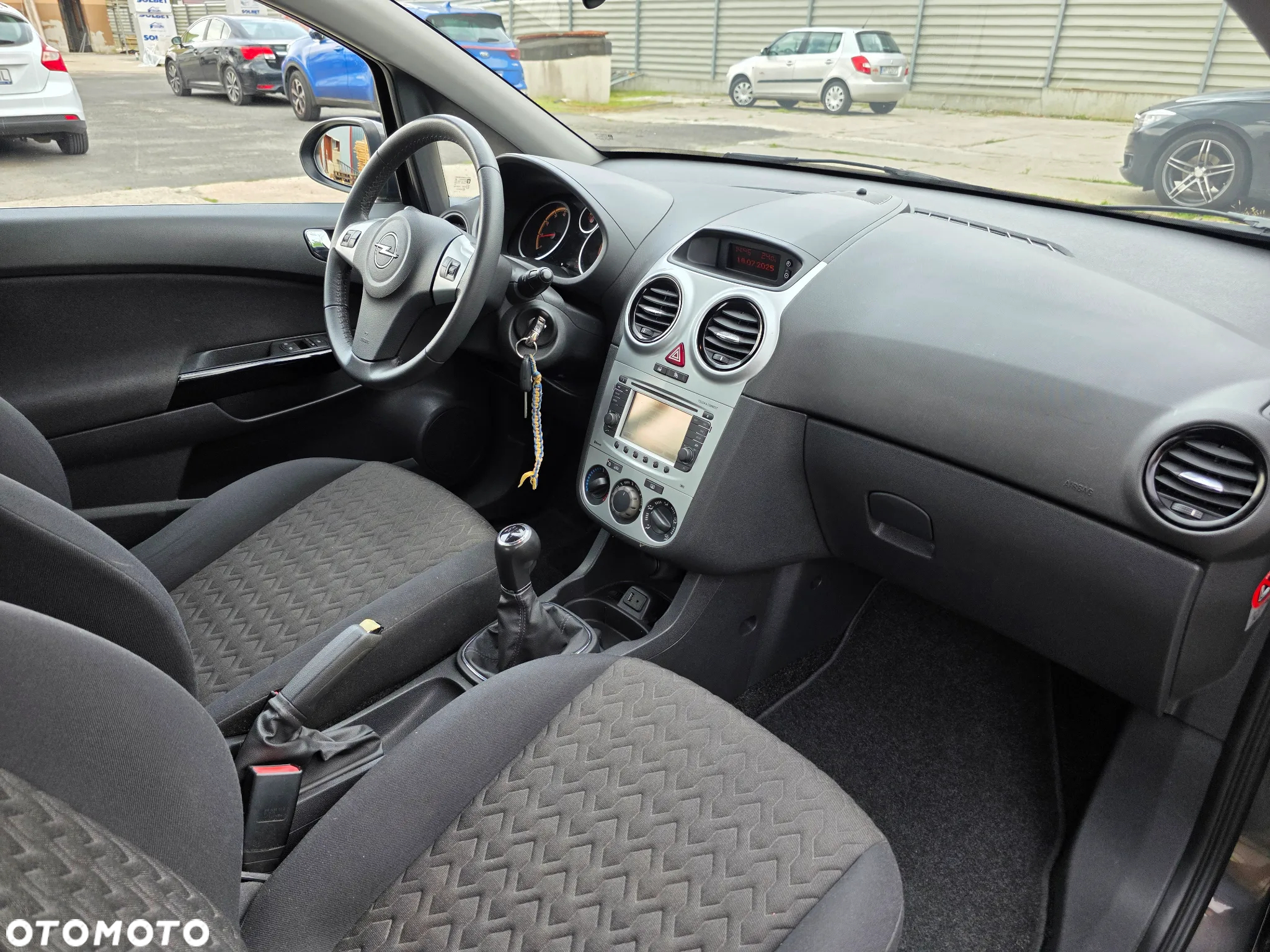 Opel Corsa 1.2 16V Cosmo S&S - 2