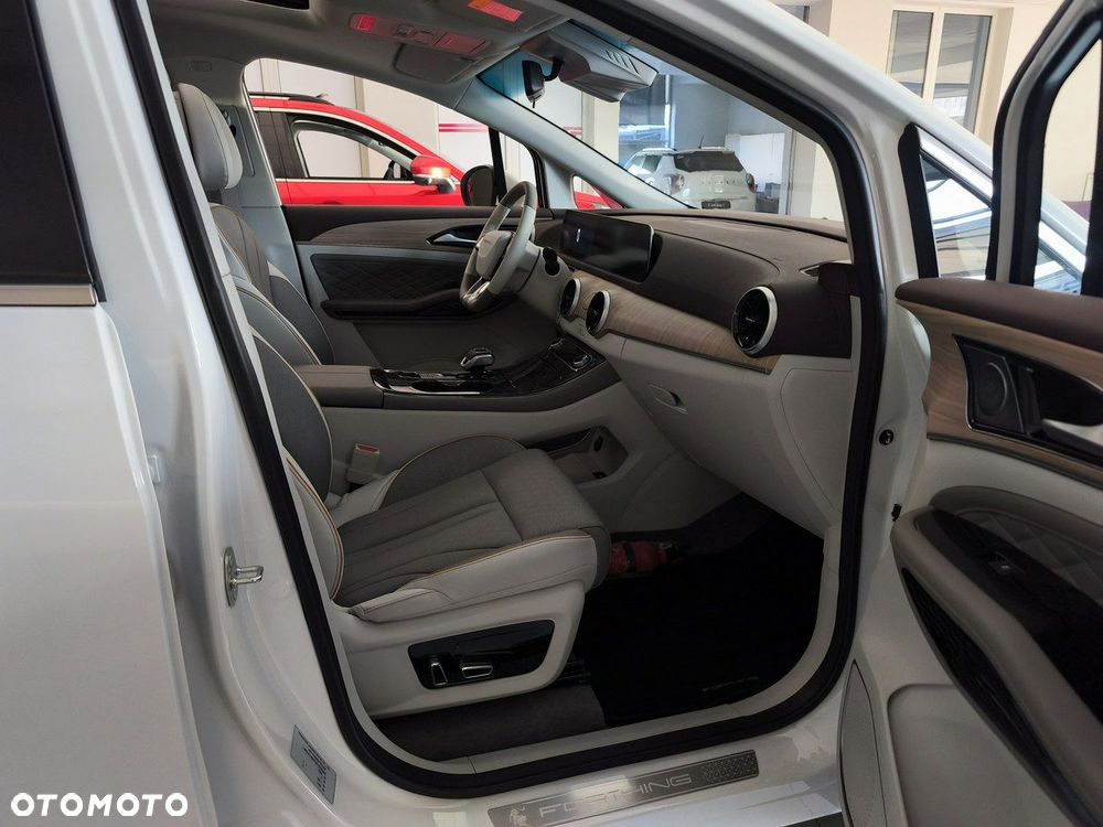 Forthing U Tour 1.5 DVVT GDI DCT - 33