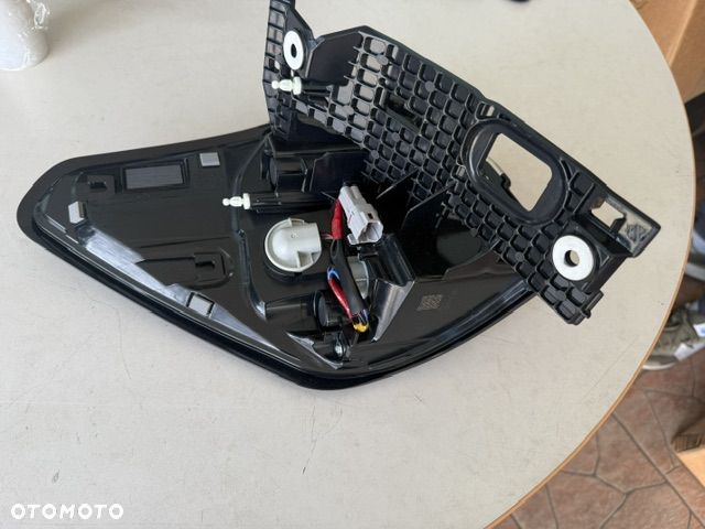 LAMPA PRAWA SUBARU FORESTER VI 25-26 84201SL00A - 4