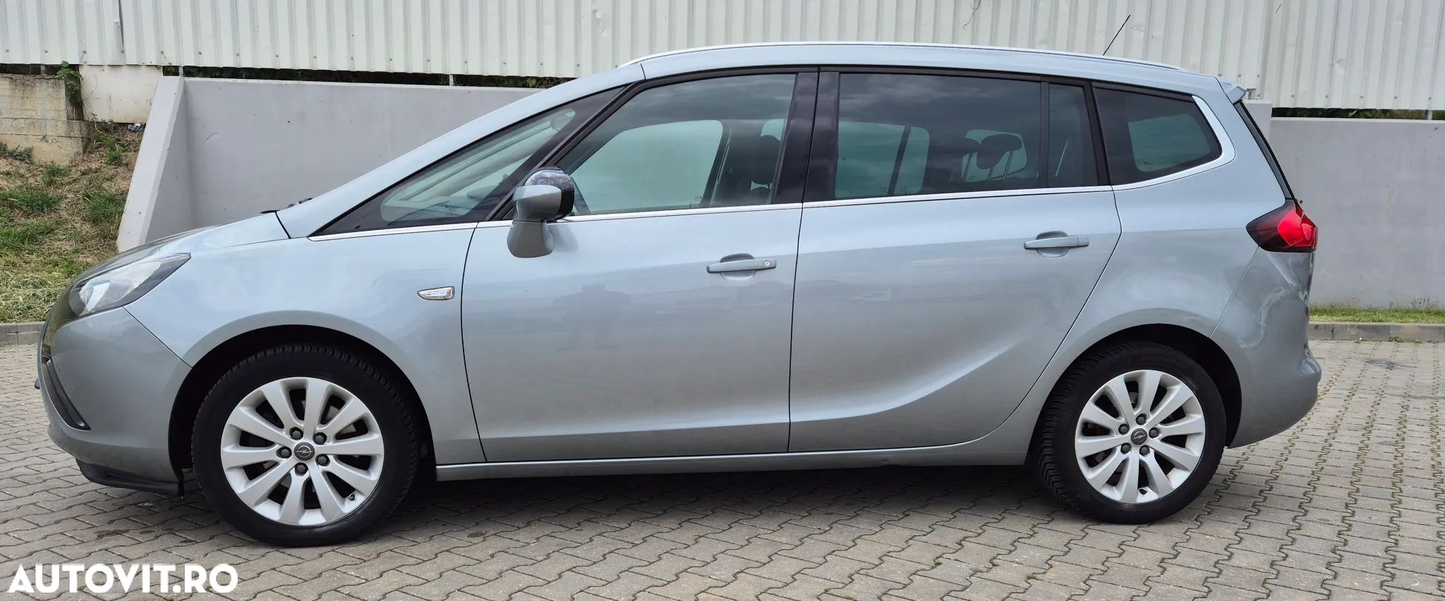 Opel Zafira Tourer 2.0 CDTI ecoFLEX Start/Stop Edition - 1