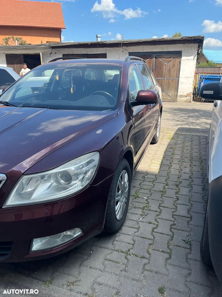 Skoda Octavia 1.6 TDI DPF Ambition - 10