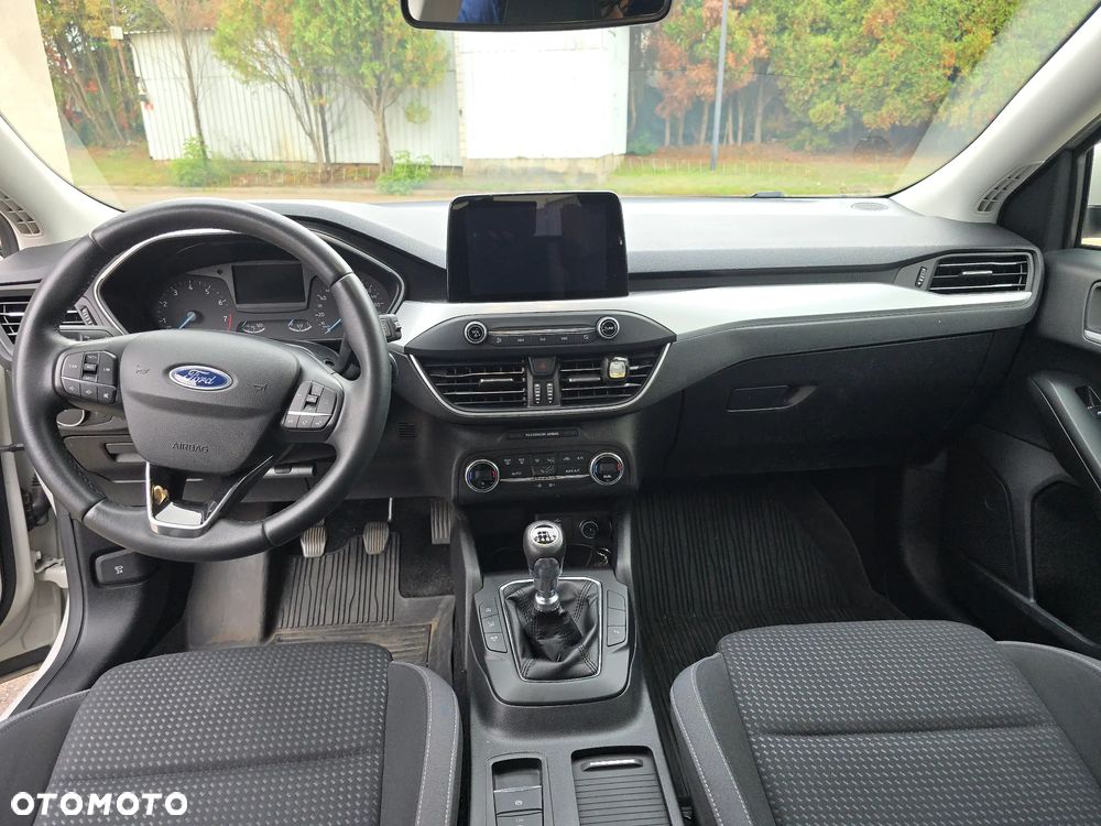Ford Focus 1.0 EcoBoost Trend Edition - 10