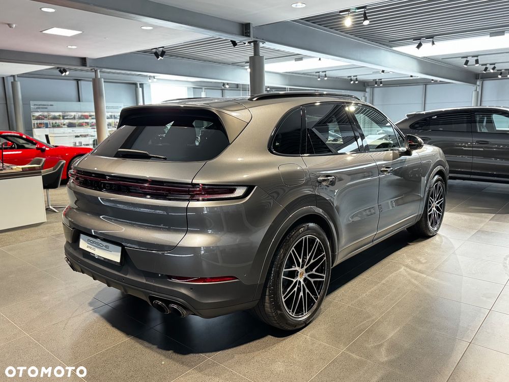 Porsche Cayenne Standard - 5