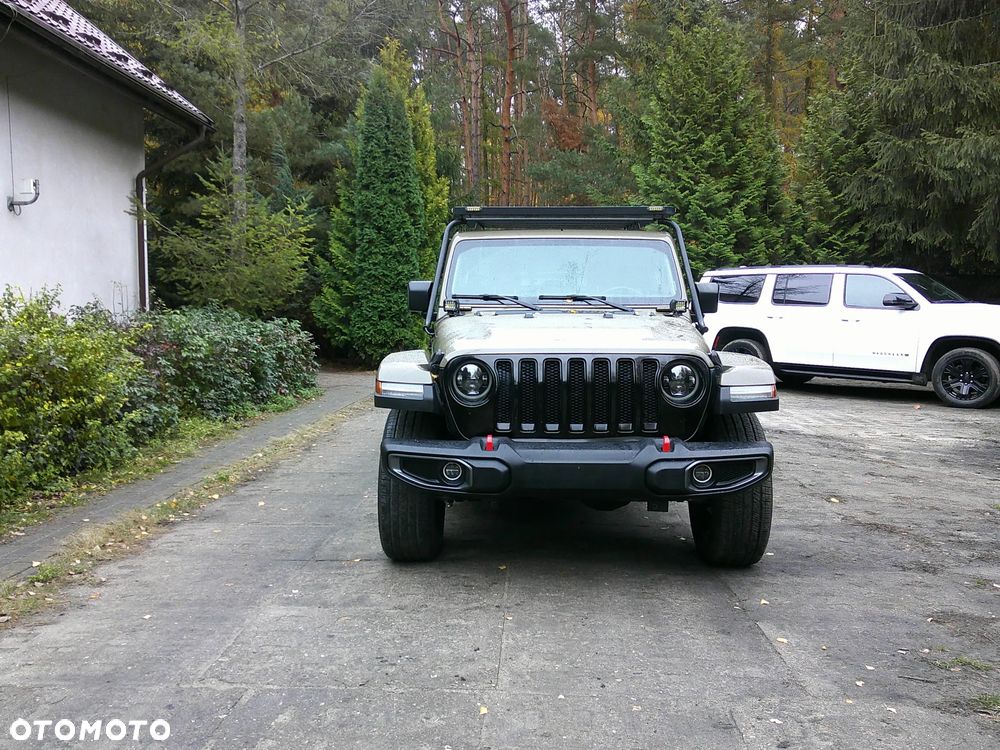Jeep Gladiator - 2