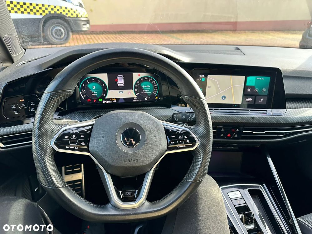 Volkswagen Golf Variant 1.5 eTSI OPF DSG R-Line - 23