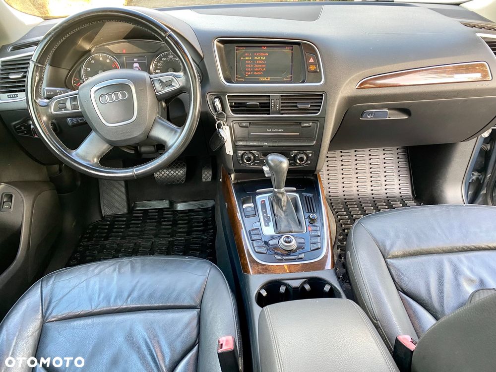 Audi Q5 3.2 FSI Quattro S tronic - 16