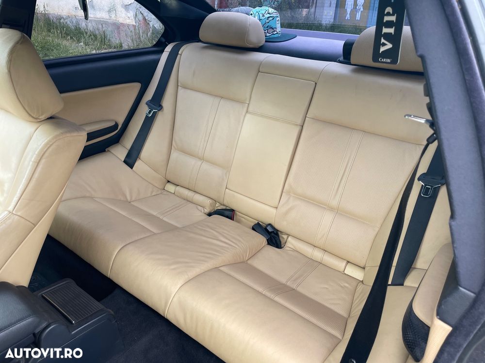 BMW Seria 3 320td - 10
