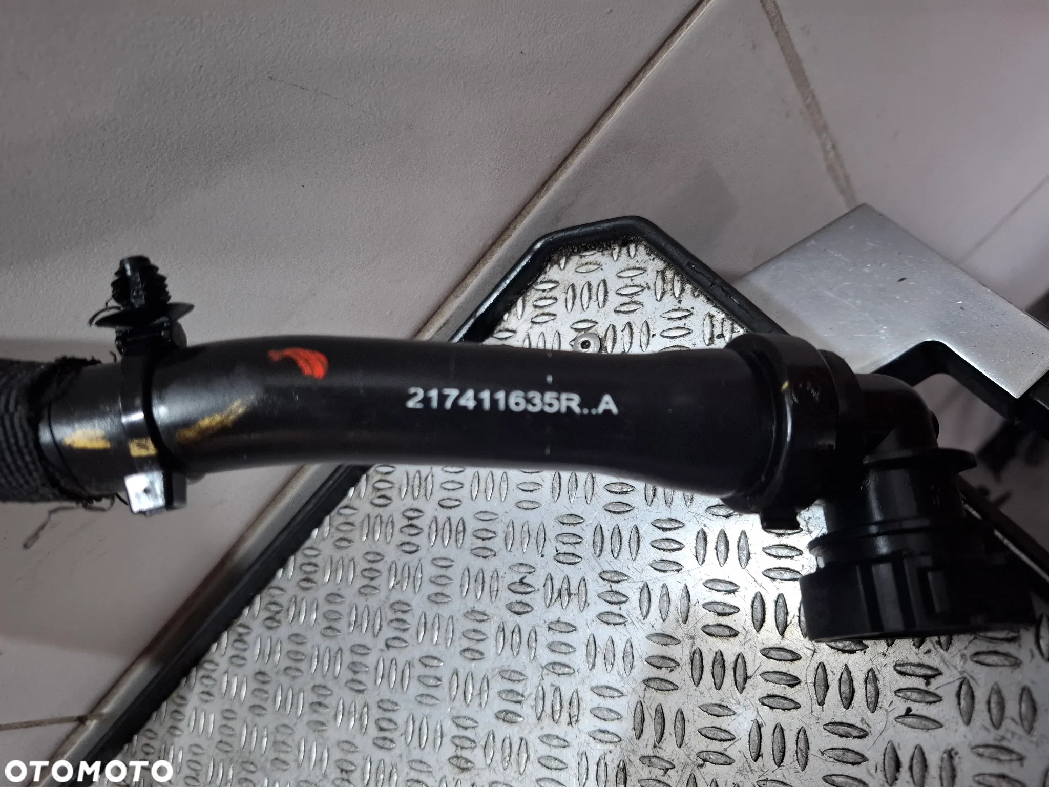 Przewód wąż wody Renault Clio V 2022 rok nr 217411635R - 2