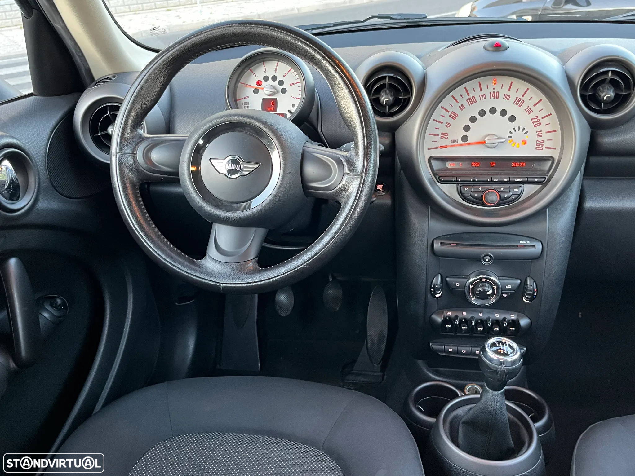 MINI Countryman Cooper D - 24