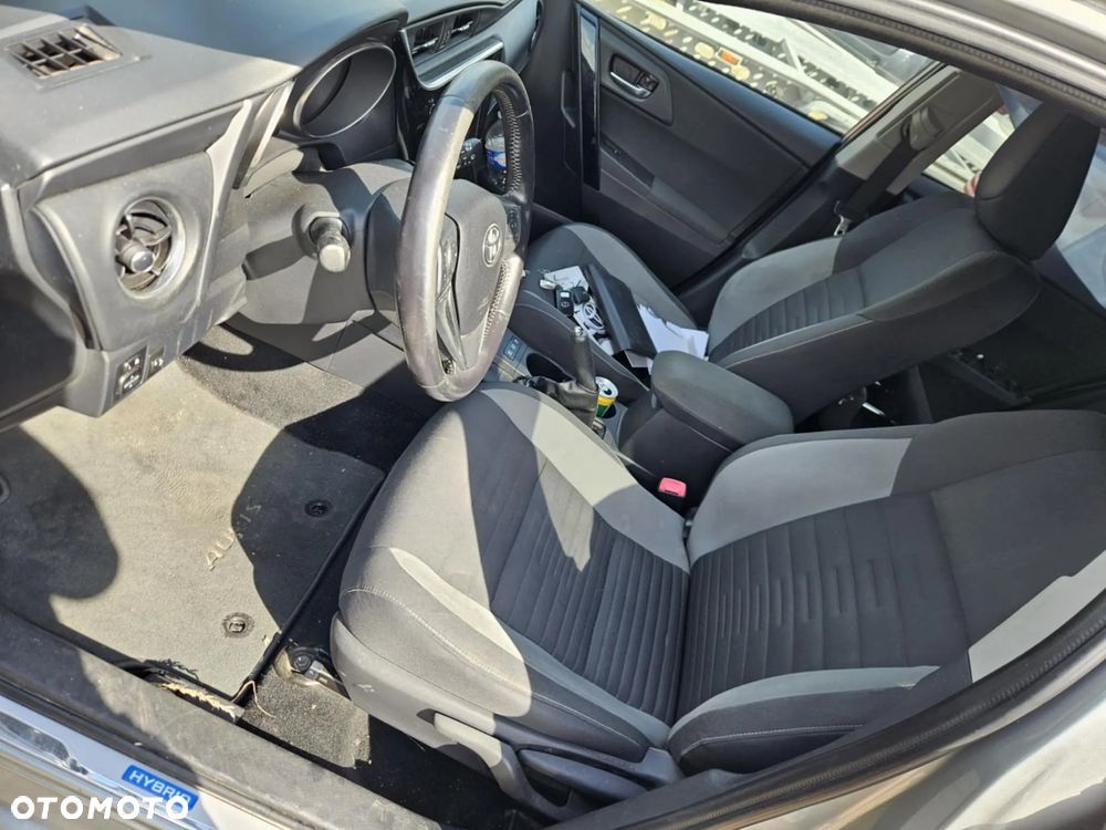 Toyota Auris 1.8 VVT-i Hybrid Automatik Design Edition - 12