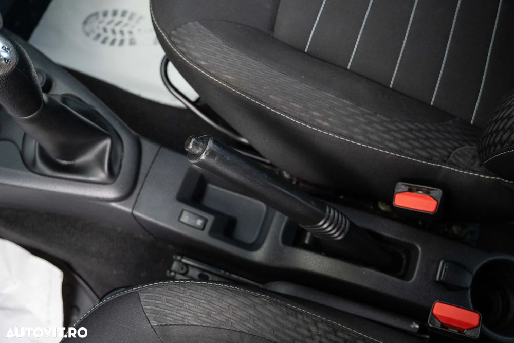 Dacia Logan 1.5 dCi Laureate - 29