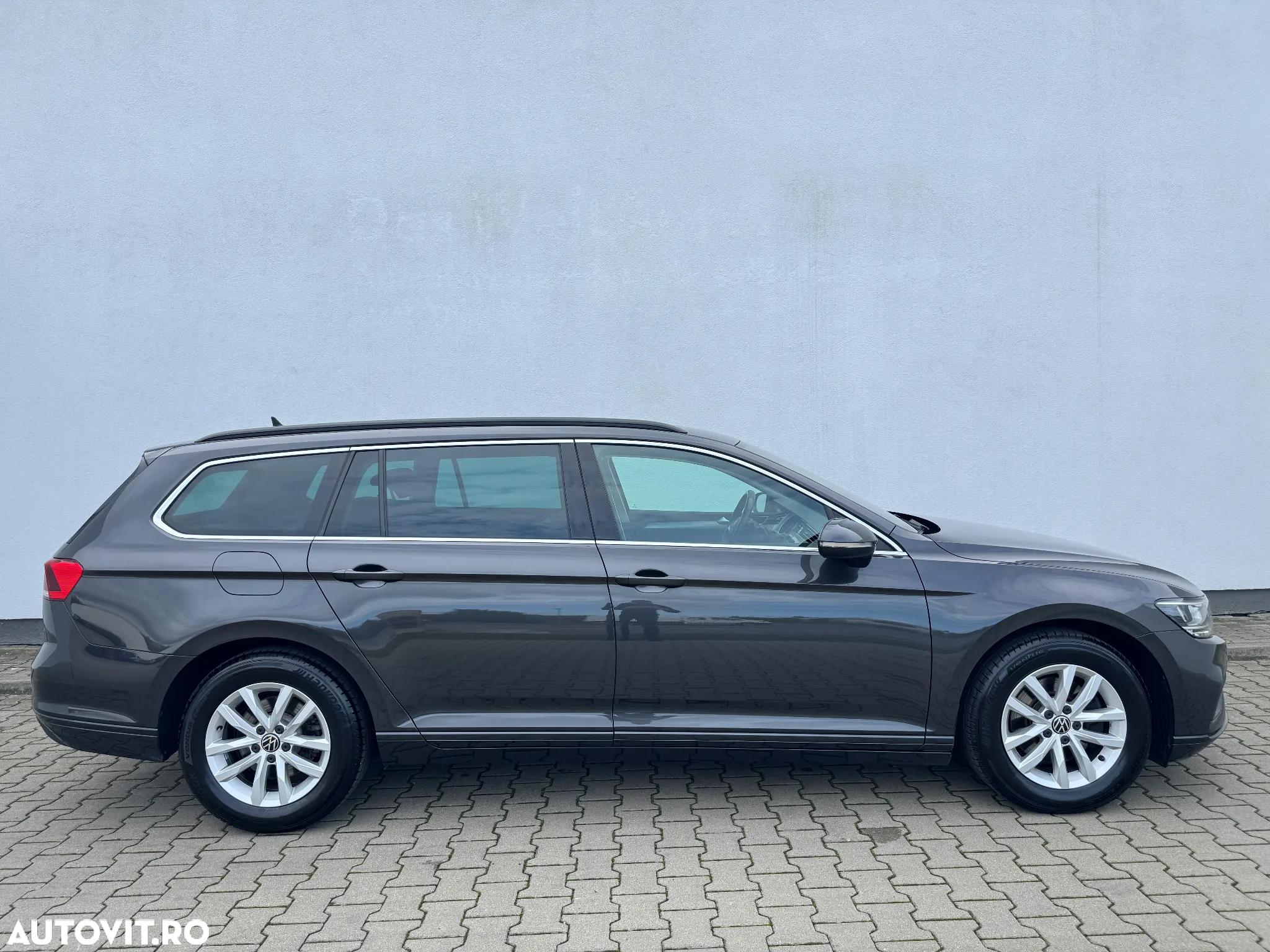 Volkswagen Passat Variant 2.0 TDI DSG Comfortline - 3