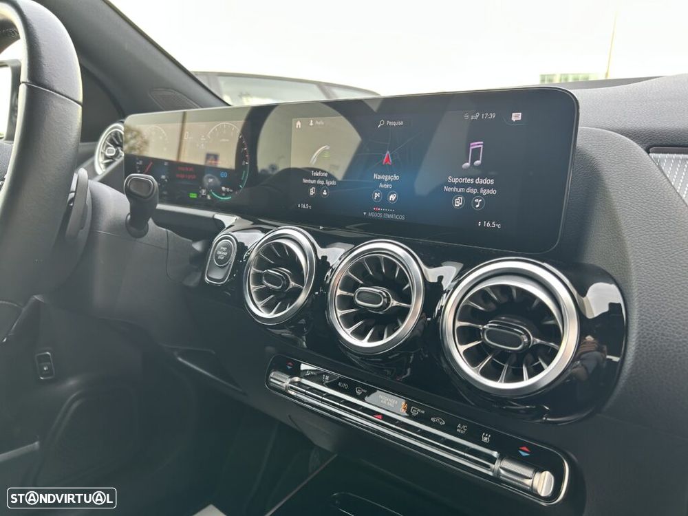 Mercedes-Benz GLA 250 e 8G-DCT Edition Progressive Line - 23