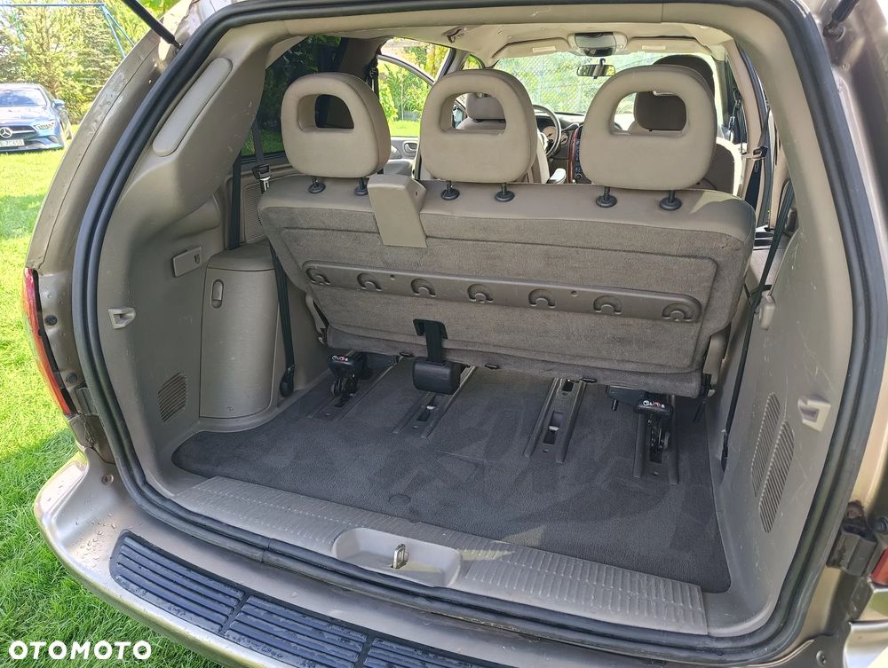 Chrysler Grand Voyager 2.8 CRD LX - 18