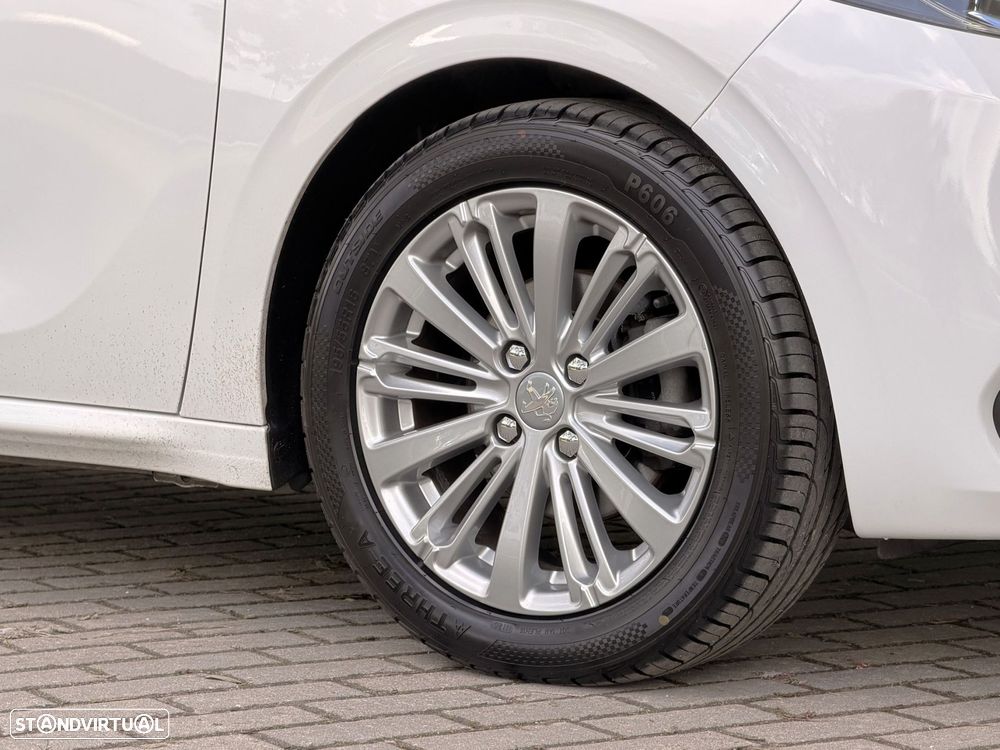 Peugeot 208 1.5 BlueHDi Signature - 50