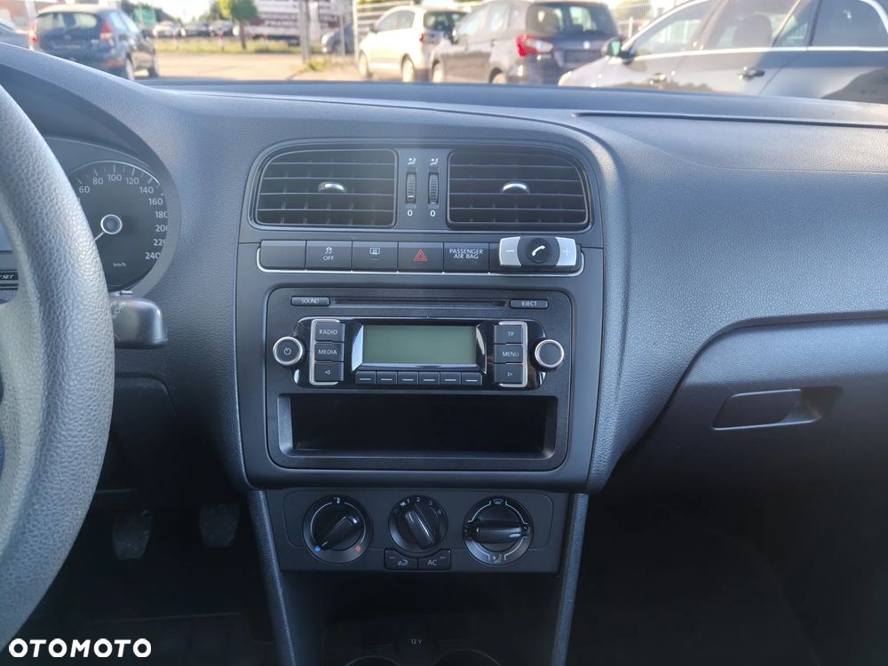 Volkswagen Polo - 18