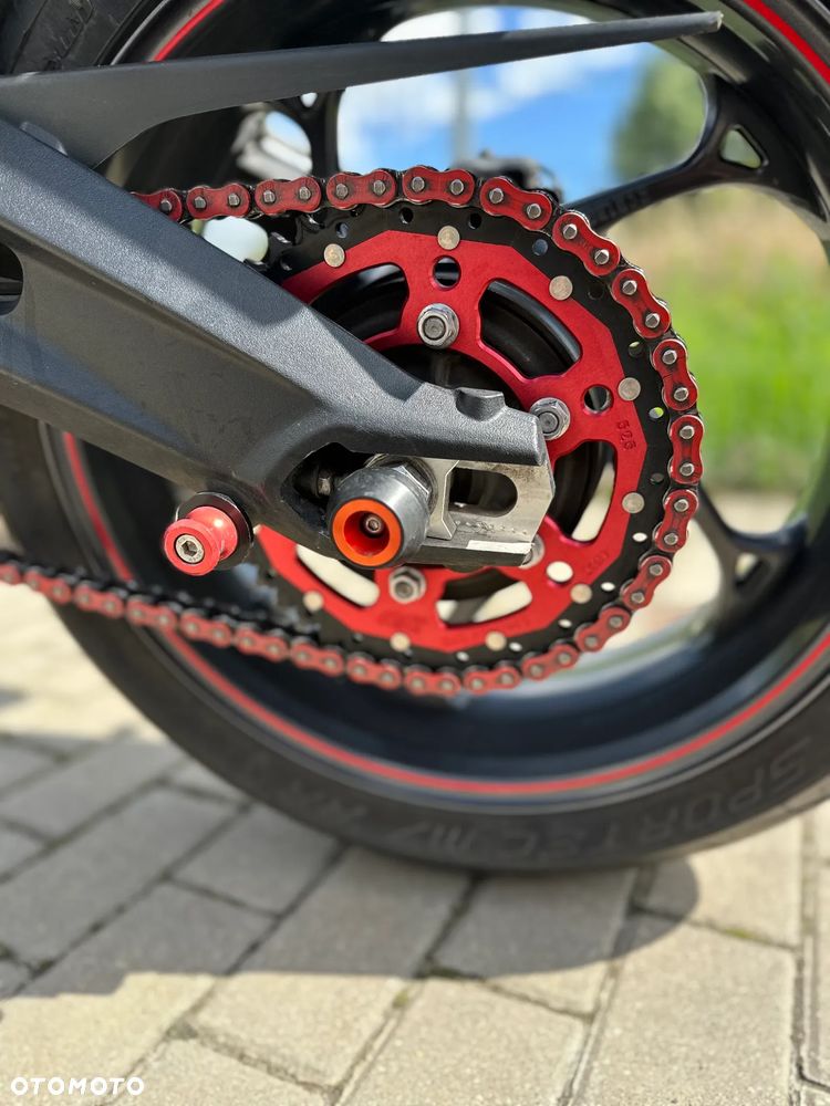 Triumph Street Triple - 6