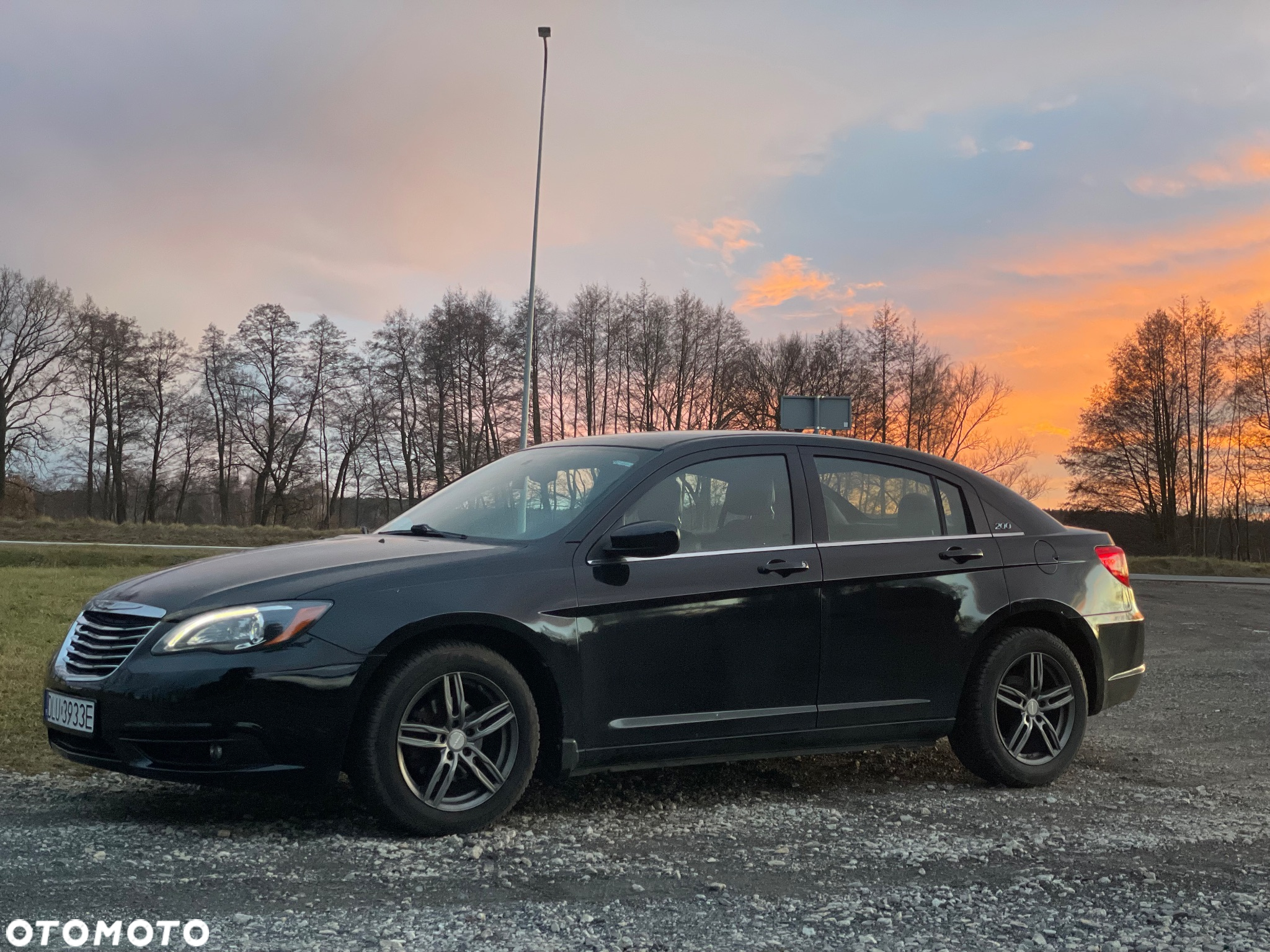 Chrysler 200 - 10