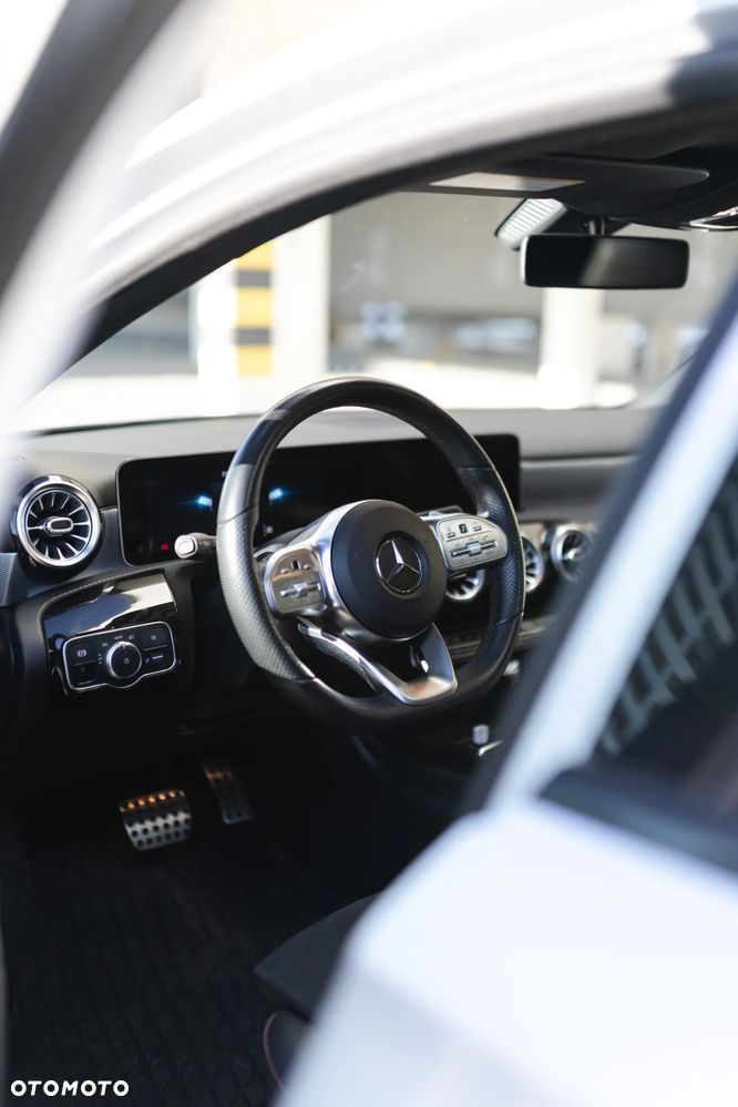 Mercedes-Benz Klasa A 250 4-Matic AMG Line 7G-DCT - 18