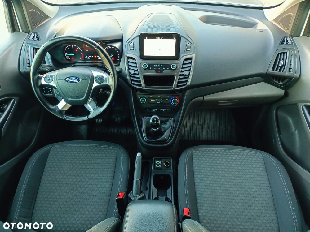 Ford Transit Connect - 22