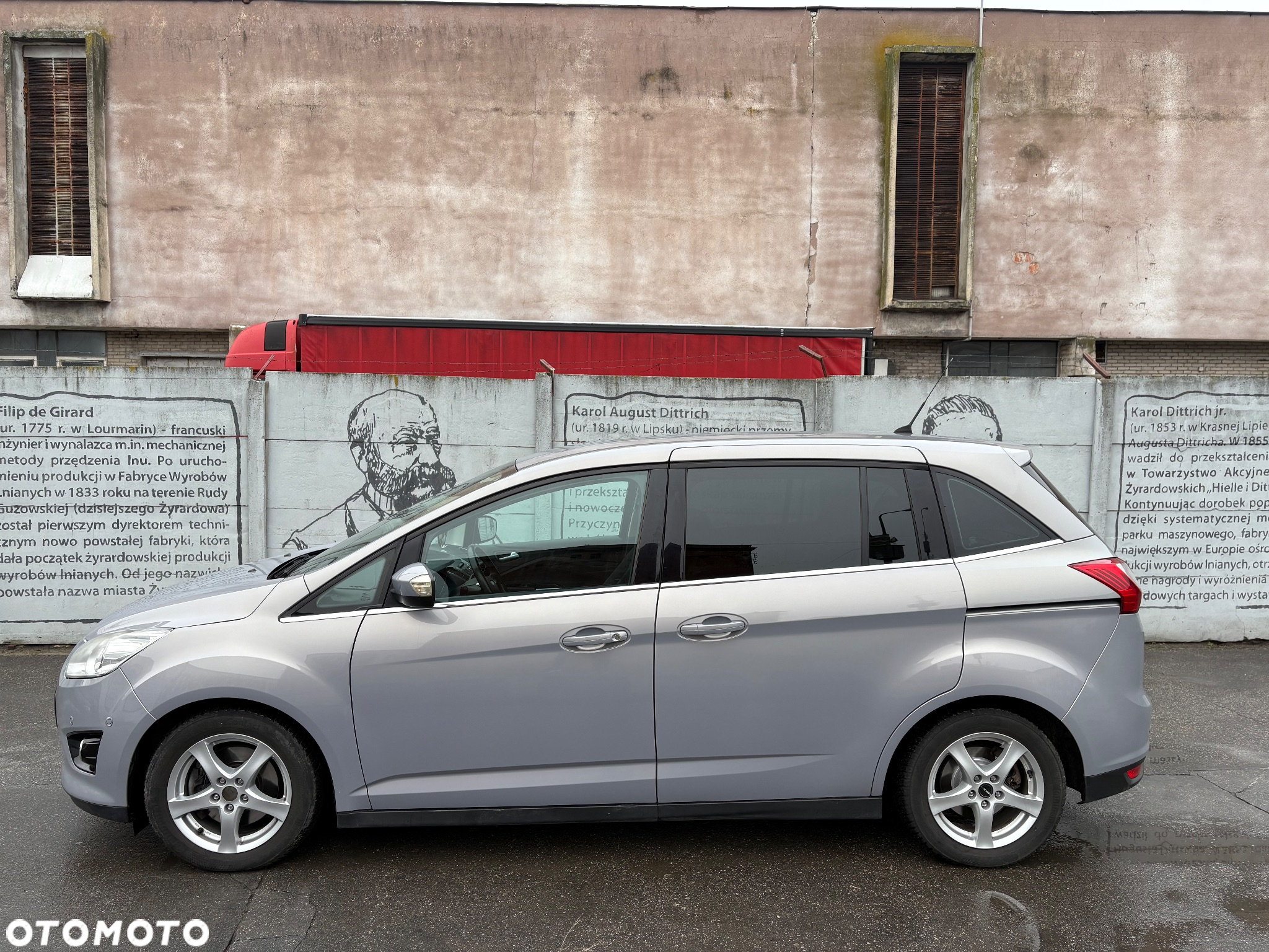Ford Grand C-MAX - 18