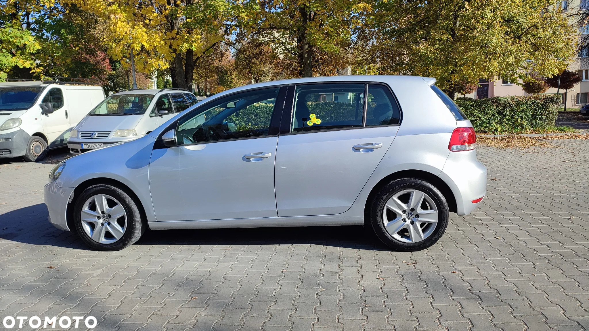 Volkswagen Golf VI 1.6 TDI Comfortline - 10