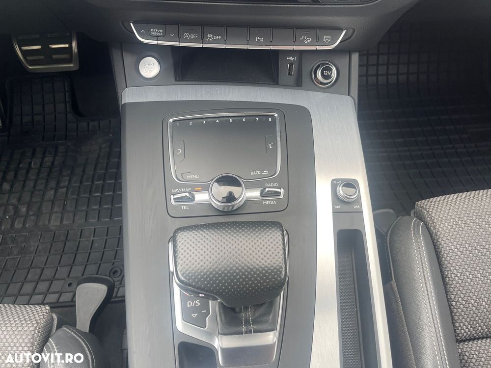 Audi Q5 2.0 40 TDI quattro S tronic Sport - 9