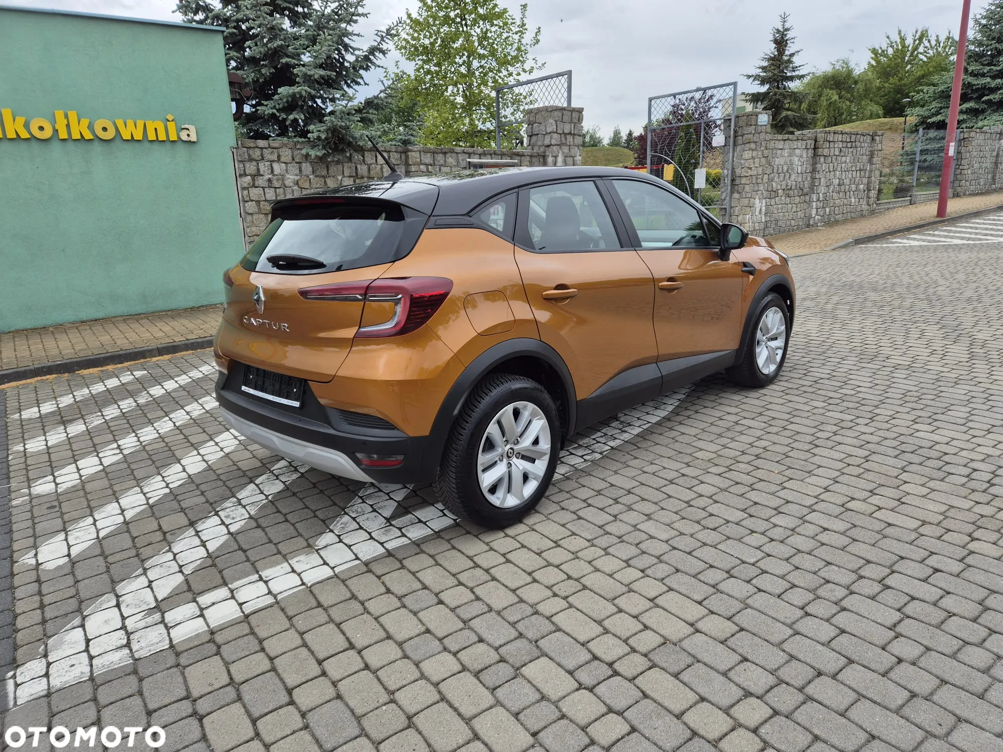 Renault Captur 1.3 TCe mHEV Techno - 4
