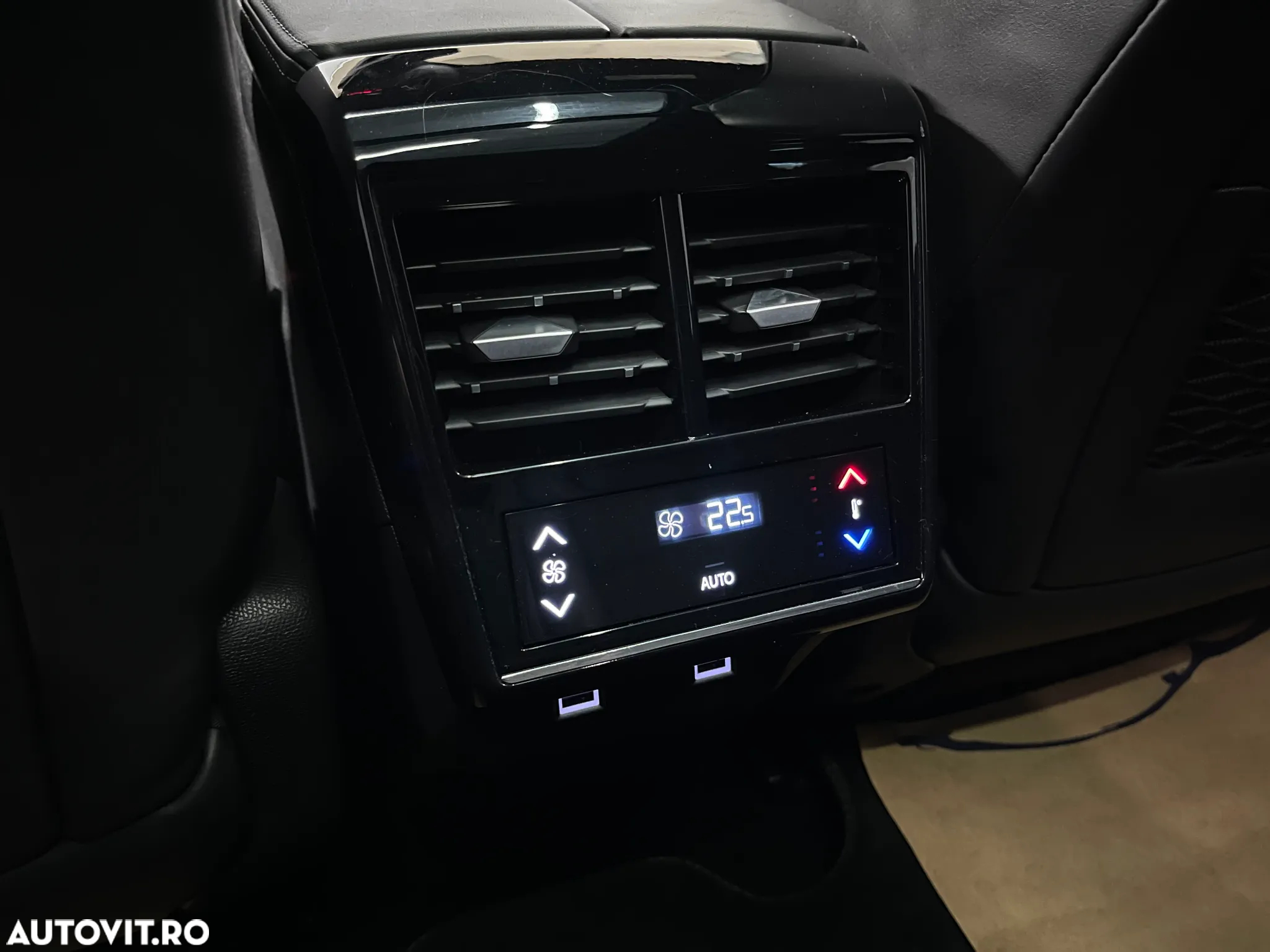 DS Automobiles DS 7 Crossback - 30