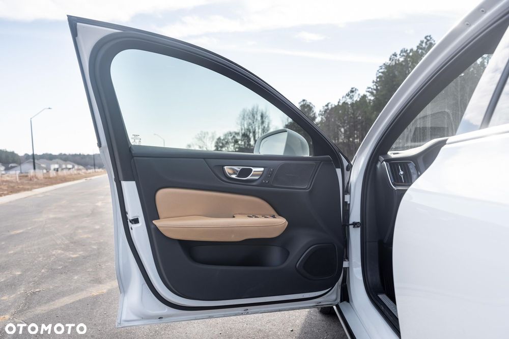 Volvo S60 T6 AWD Geartronic Summum - 17