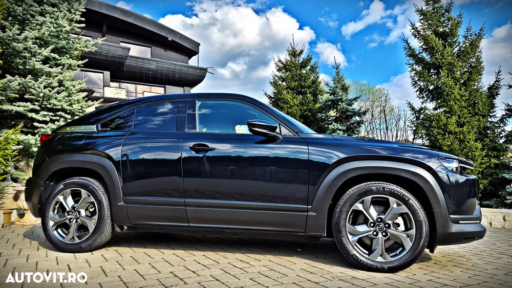 Mazda MX-30 e-SKYACTIV EXCLUSIVE-LINE - 17
