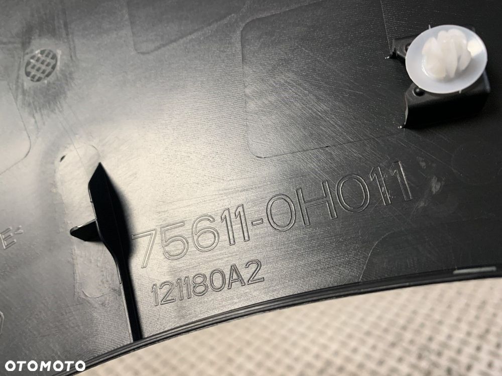 NOWA ORYGINALNA LISTWA BŁOTNIKA PRAWY PRZÓD PRAWA PRZEDNIA TOYOTA AYGO X 22-26 75611-0H011 - 7
