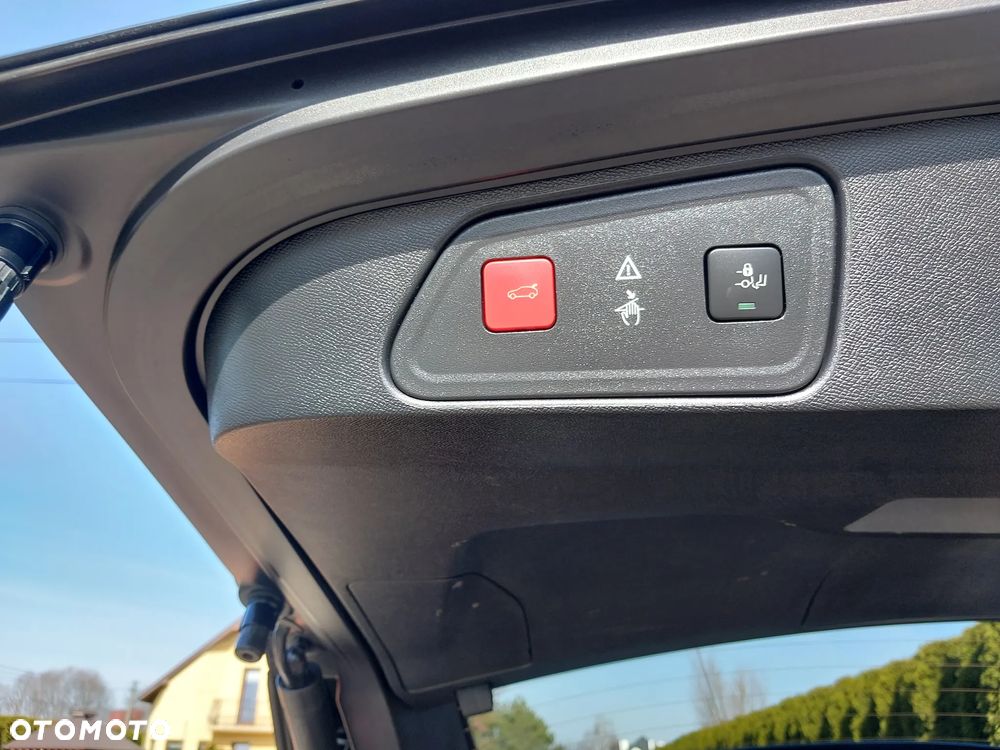 Peugeot 3008 2.0 BlueHDi GT S&S EAT8 - 22